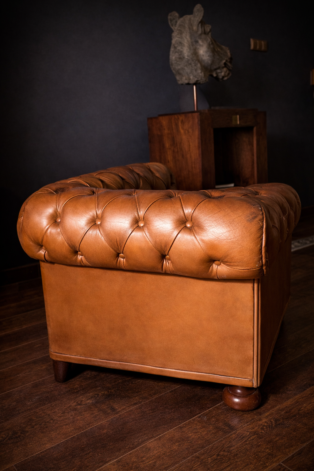 SILLON CHESTERFIELD CLUB INGLES DE CUERO COLOR MIEL - Imagen 4