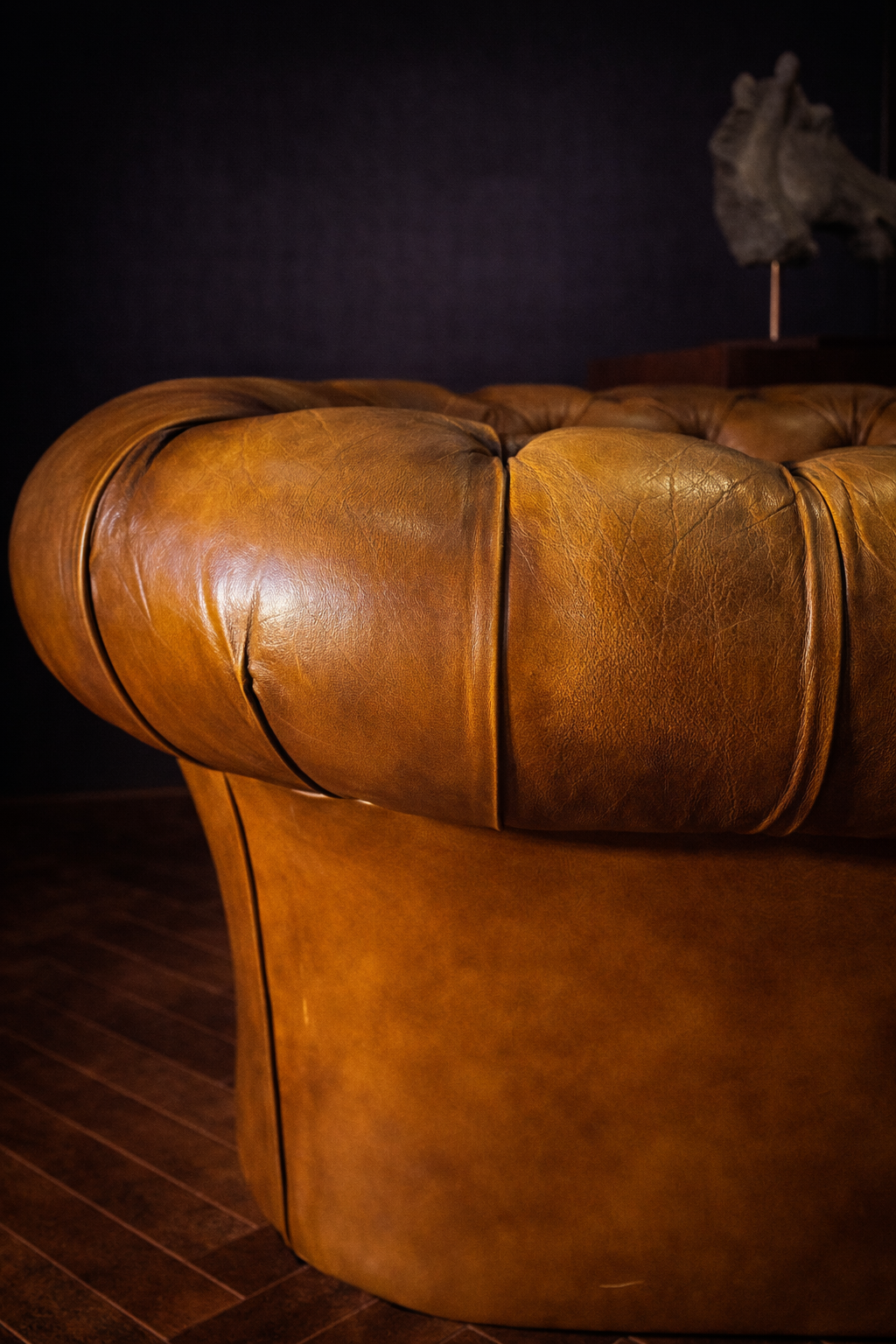 SILLON CHESTERFIELD CLUB XL COLOR MIEL MOSTAZA - Imagen 7