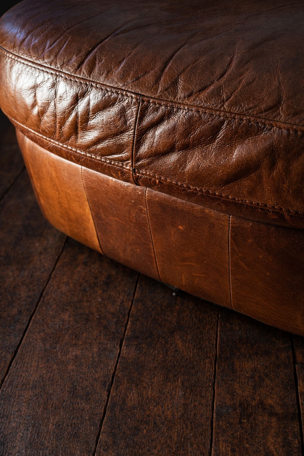 SILLON CHESTERFIELD CLUB VINTAGE CON OTTOMAN - Imagen 8