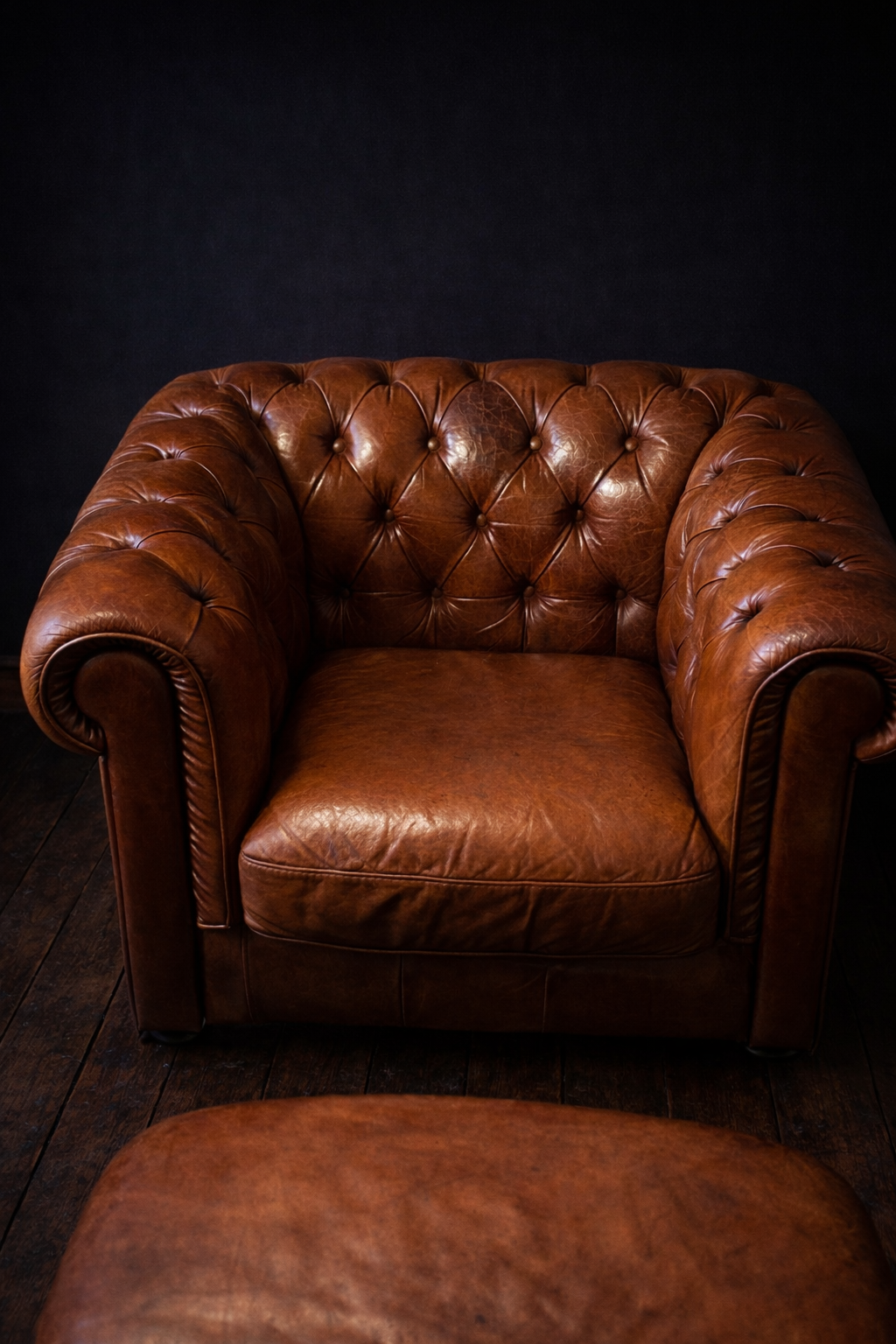 SILLON CHESTERFIELD CLUB VINTAGE CON OTTOMAN - Imagen 4