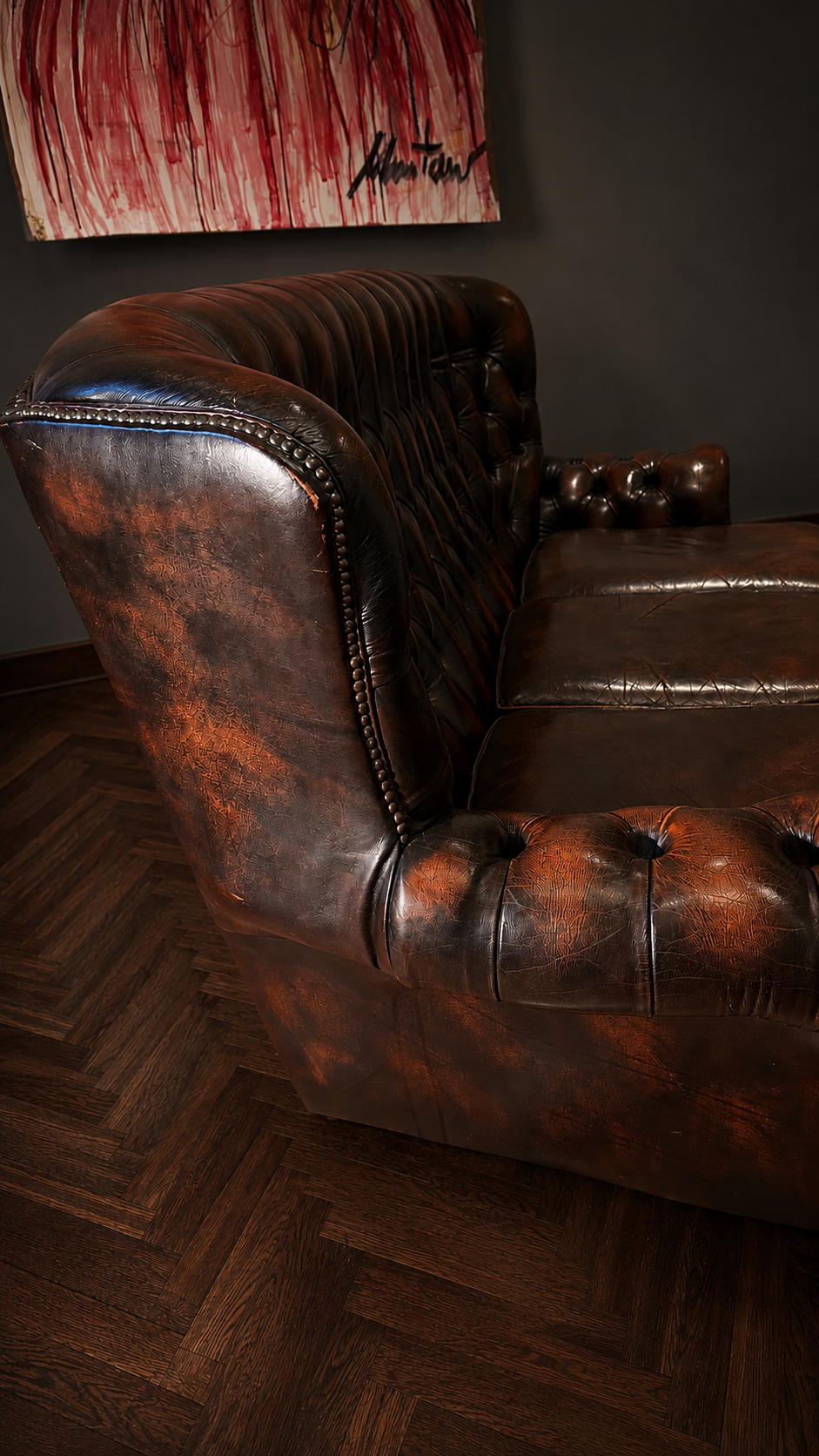 Sofá Chesterfield de cuero con patina - Imagen 3
