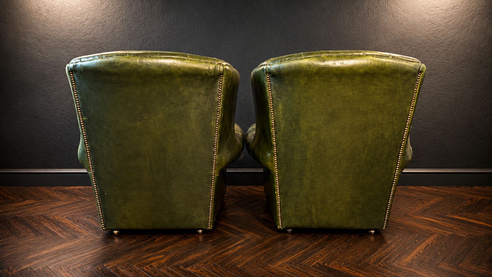 PAREJA DE BUTACAS CHESTERFIELD CLUB EN PIEL VERDE OLIVA - Imagen 8