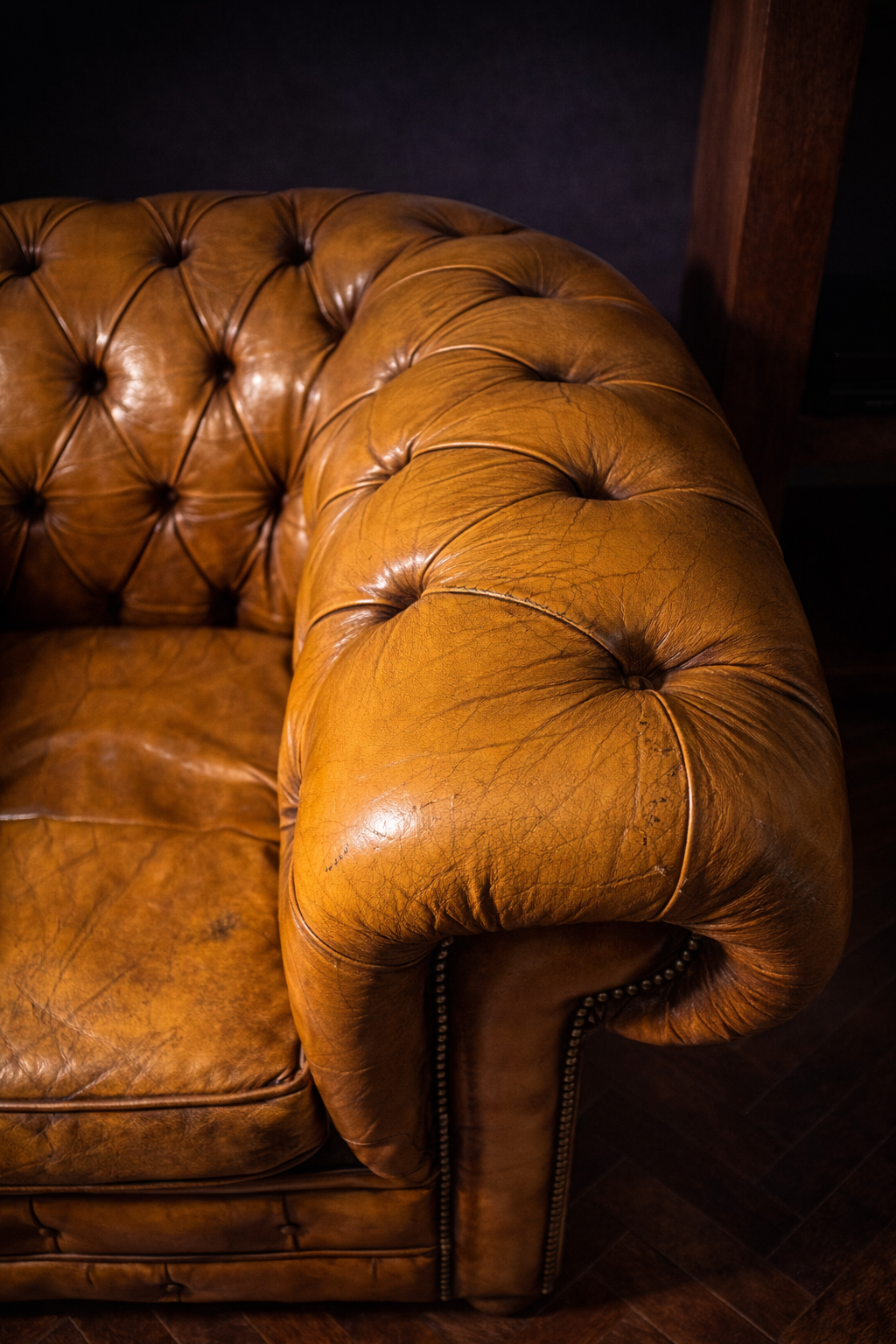 SILLON CHESTERFIELD CLUB XL COLOR MIEL MOSTAZA - Imagen 8