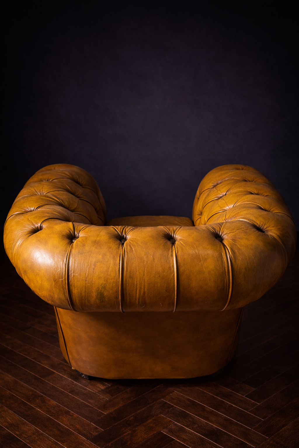 SILLON CHESTERFIELD CLUB XL COLOR MIEL MOSTAZA - Imagen 9