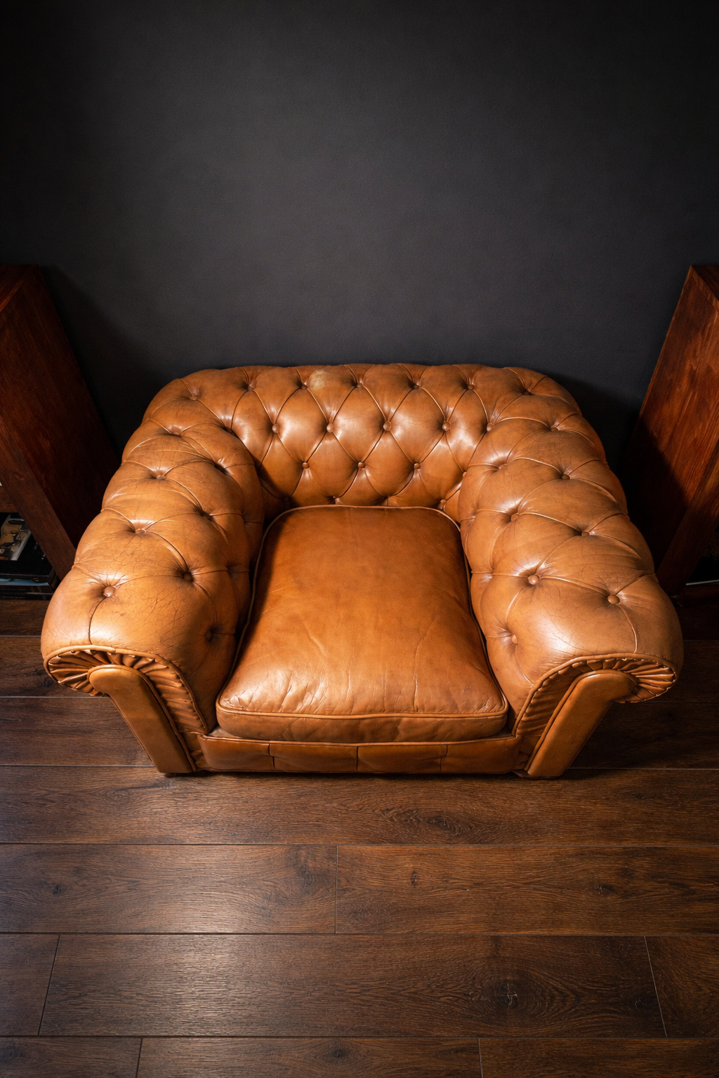 SILLON CHESTERFIELD CLUB INGLES DE CUERO COLOR MIEL - Imagen 9