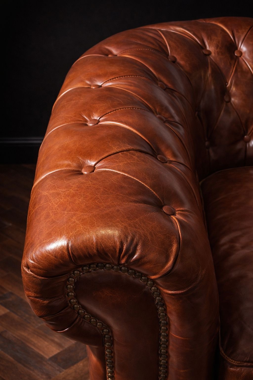 SILLON CHESTERFIELD EN CUERO NATURAL PATINADO - Imagen 8