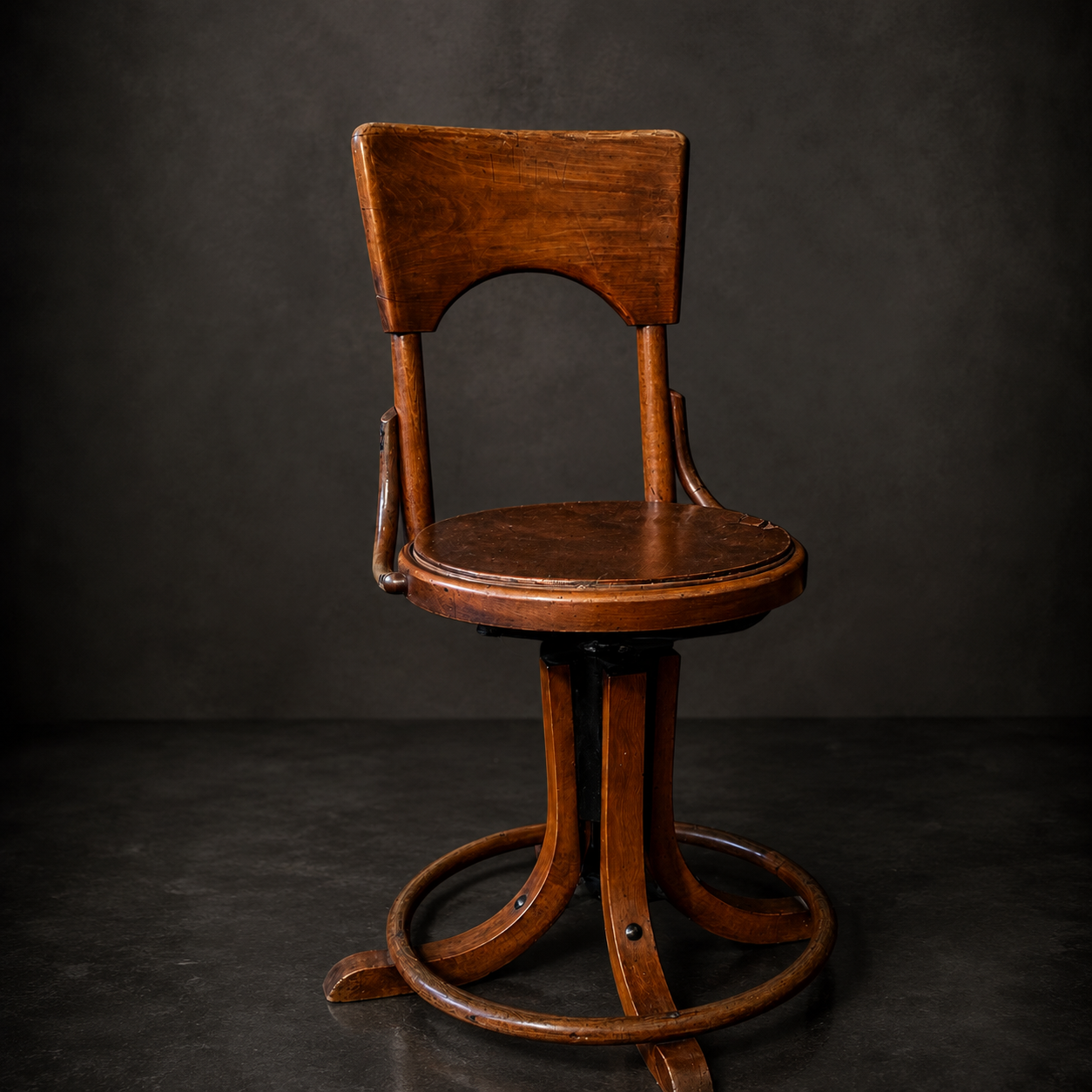 silla-industrial-giratoria-de-arquitecto-the-patina-house