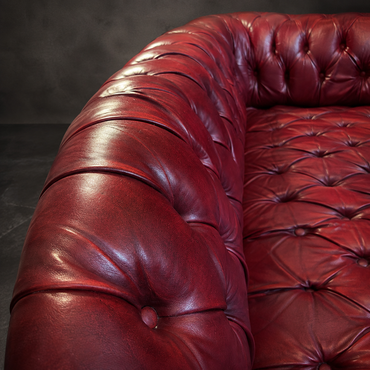 SOFA CHESTER CAPITONE COMPLETO 190 CM PIEL BURDEOS - Imagen 9