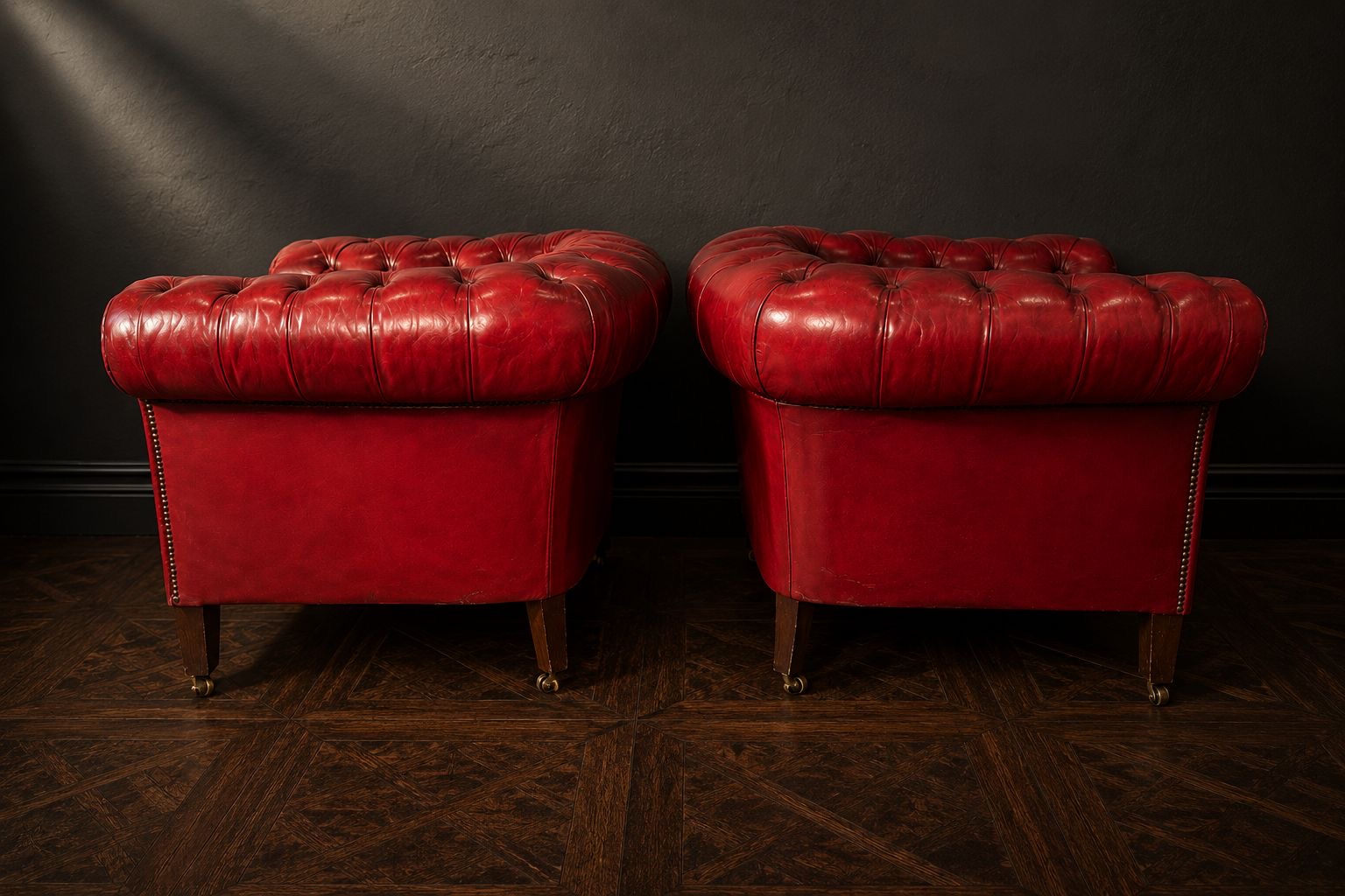 CONJUNTO SOFA Y BUTACAS CAPITONE COMPLETO ROJO BURDEOS - Imagen 4