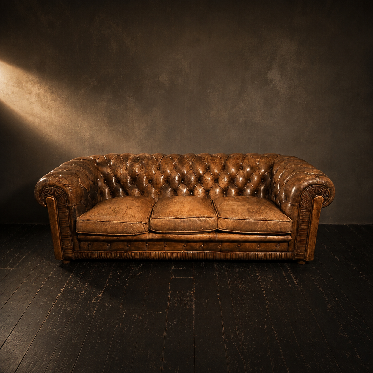 sofa-chester-piel-patinada-miel-3-the-patina-house