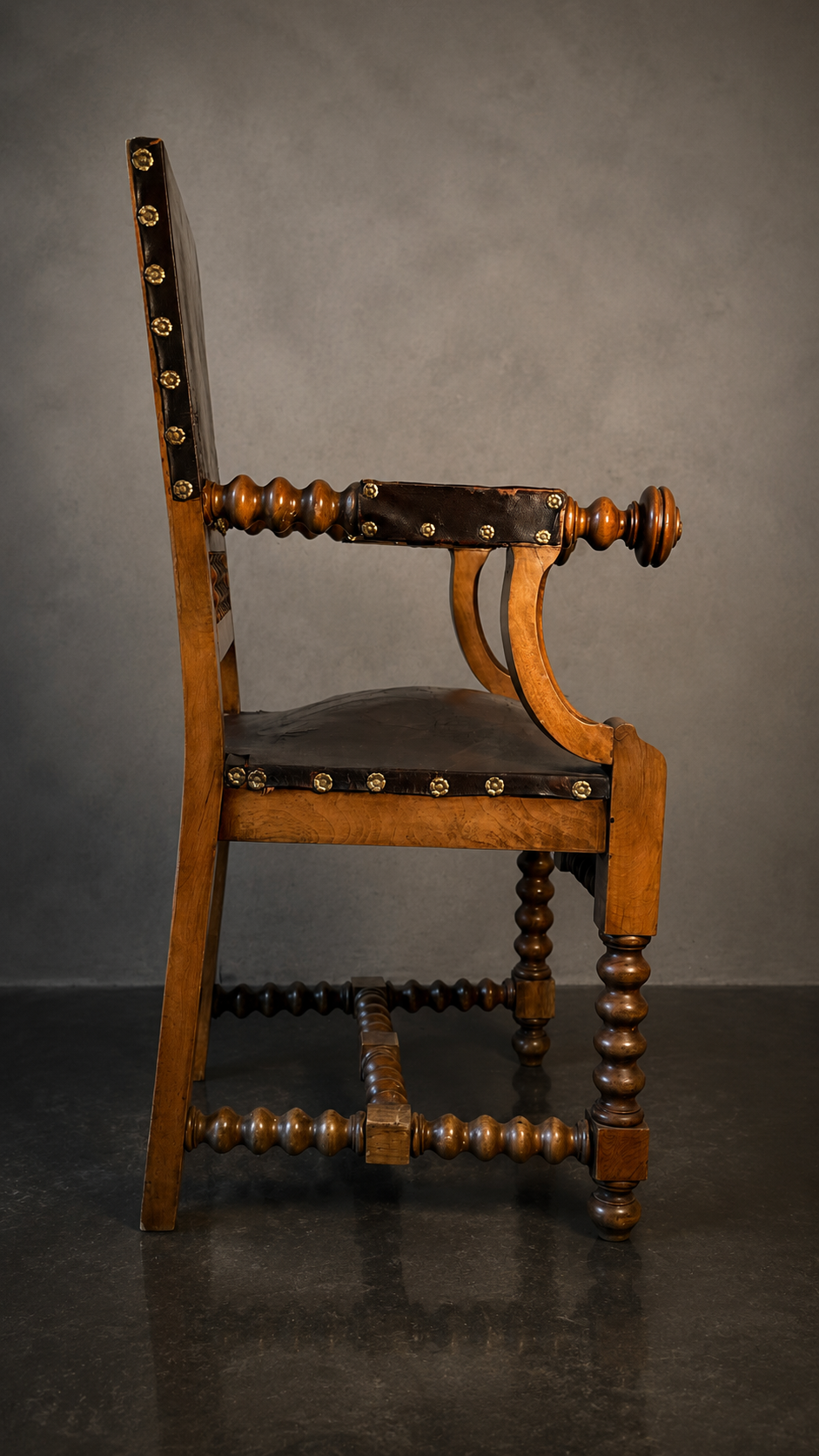 SILLON HISTORICISTA EN MADERA Y PIEL CIRCA 1880-1900 - Imagen 8