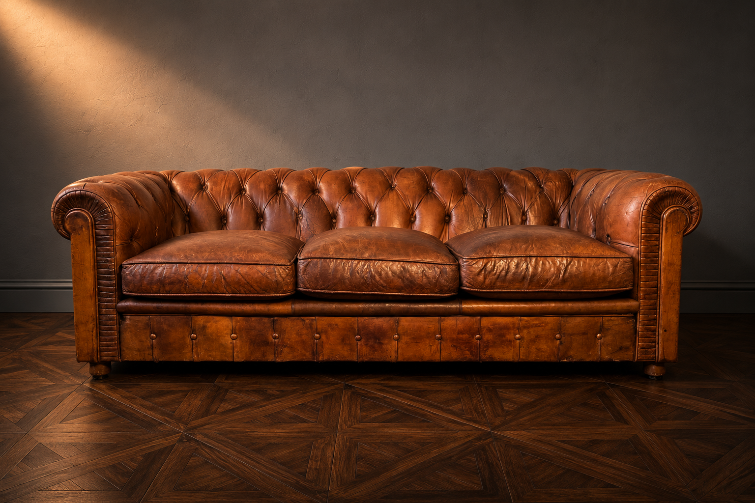 CONJUNTO CHESTERFIELD EN PIEL COÑAC PATINADA - Imagen 4