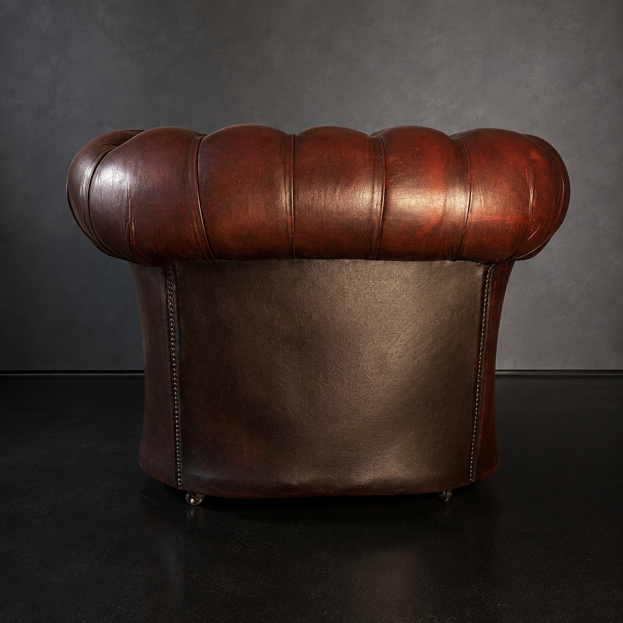 SILLON INGLES CHESTERFIELD EN PIEL BURDEOS - Imagen 9
